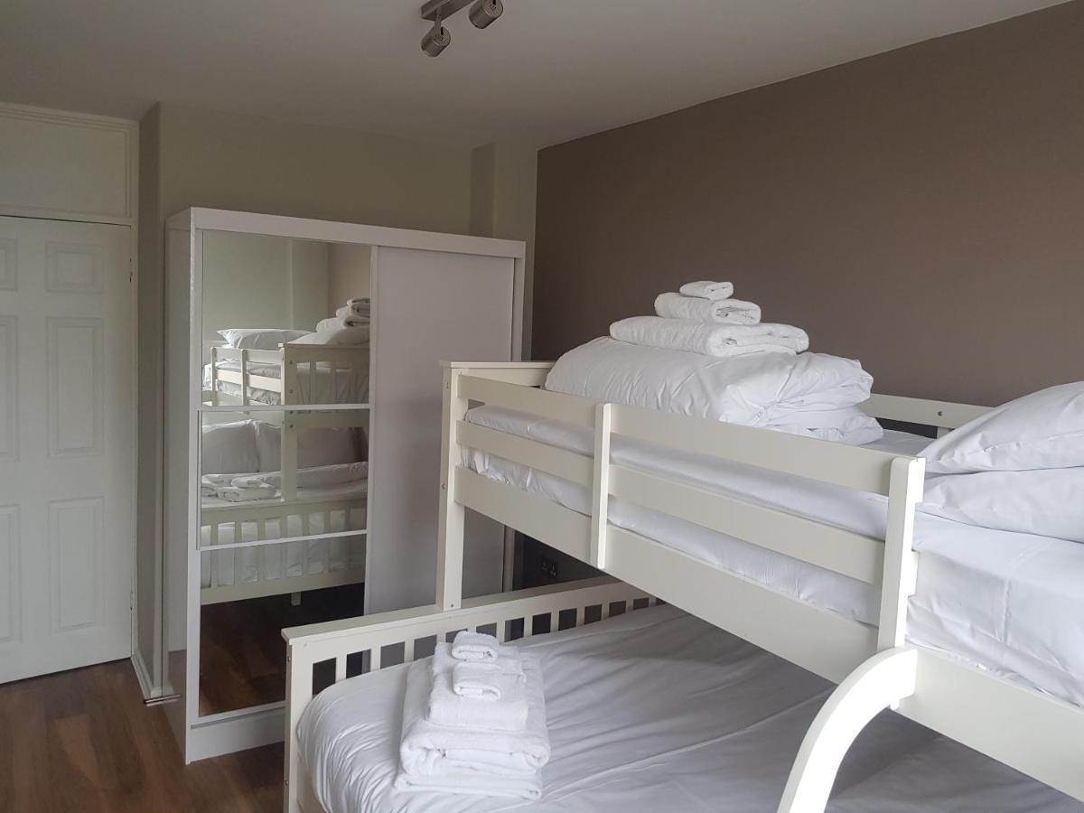 Beautiful 3-Bedroom Flat With Stunning Views ลอนดอน ภายนอก รูปภาพ