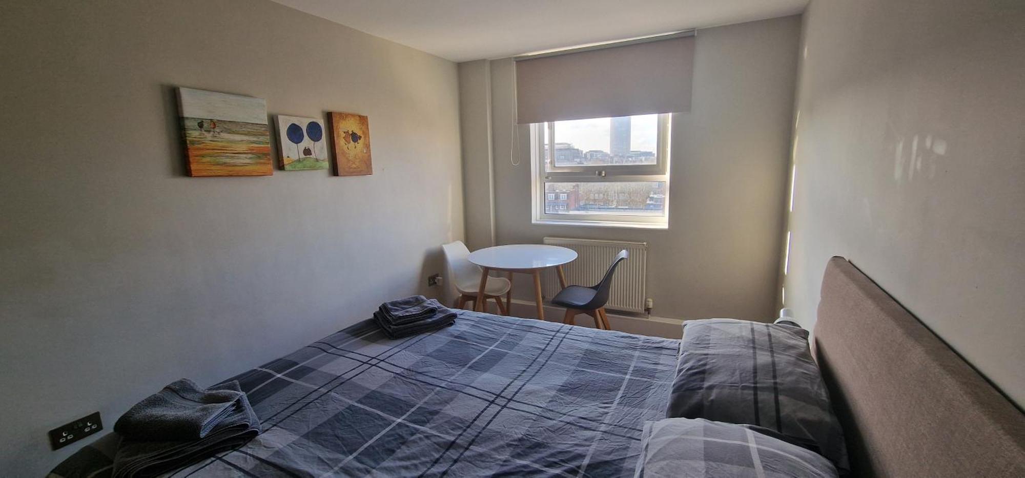 Beautiful 3-Bedroom Flat With Stunning Views ลอนดอน ภายนอก รูปภาพ